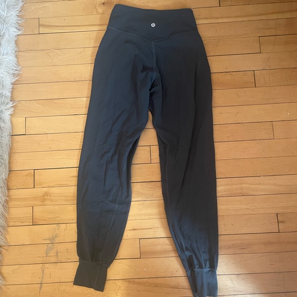 Lulu Lemon, Gray Align Joggers - Picture 3 of 5